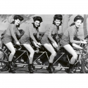MS-5-0260 Женщины на велосипеде
